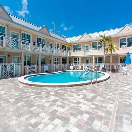 Clearwater Beach Suites #106